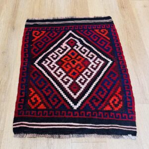 Kilim-05 ( Size: 116x85 )